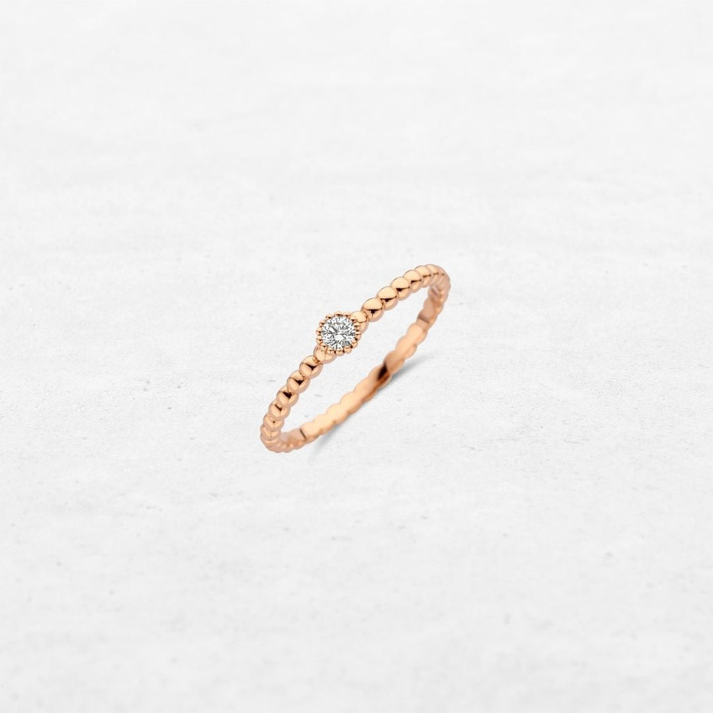 Luxury Flux Ring One | YT22226092YB in 18-karat gold with hand-set natural diamonds, designed in Belgium.